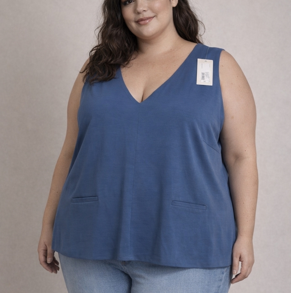 A New Day Women’s Sleeveless Blue Vest Top Size 3X –Stretch Lining V-Neck NWT